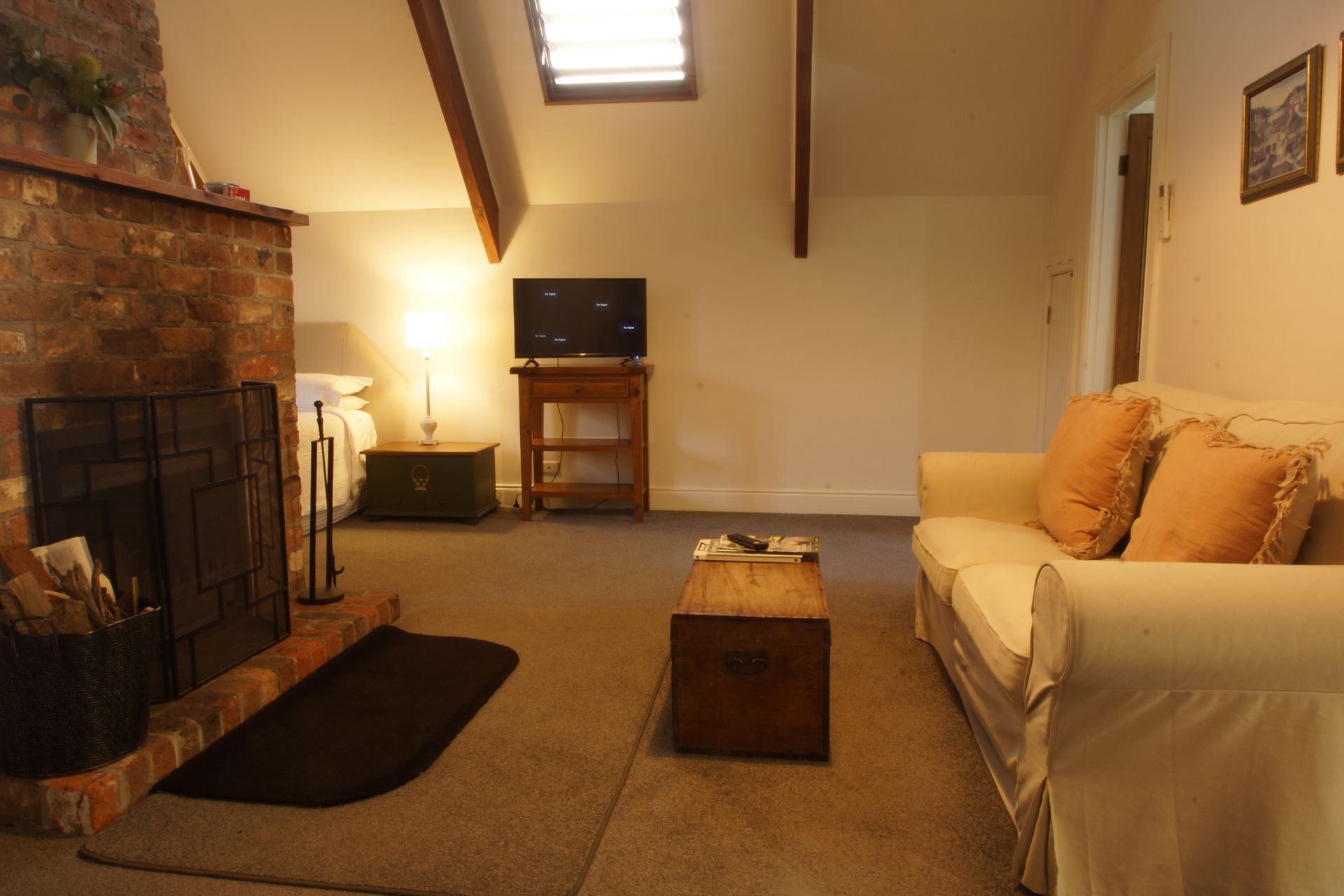 Gable Suite lounge area.