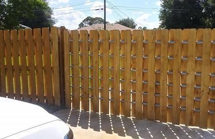 Image of a fence that has been cleaned.