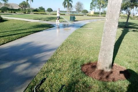 Image of a sidewalk cleaning job in Port St. lucie fl.