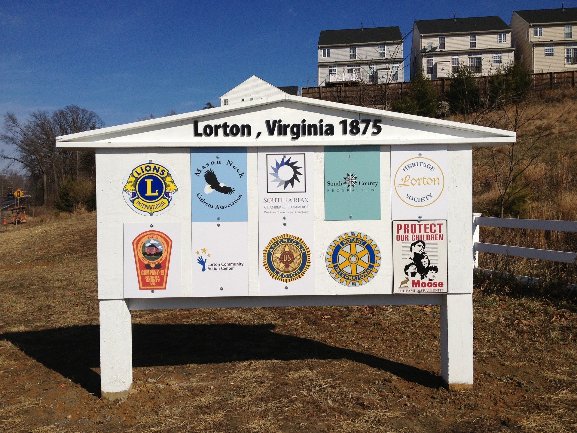A sign that says lorton virginia 1875 on it