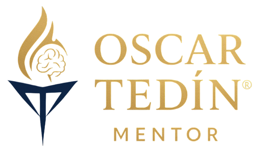 Logotipo: Antorcha dorada con cerebro, texto “OSCAR TEDÍN® Mentor” en dorado y azul.