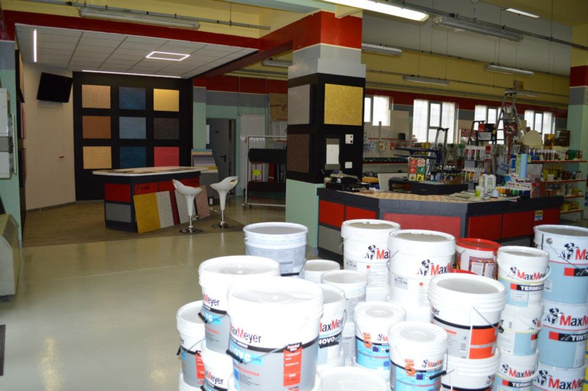 interno del colorificio