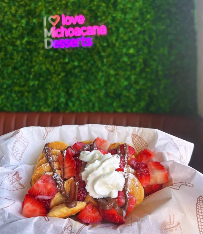 La Michoacana Desserts located in Ontario Ca.  Serves Desserts, Ice Cream and so much more!