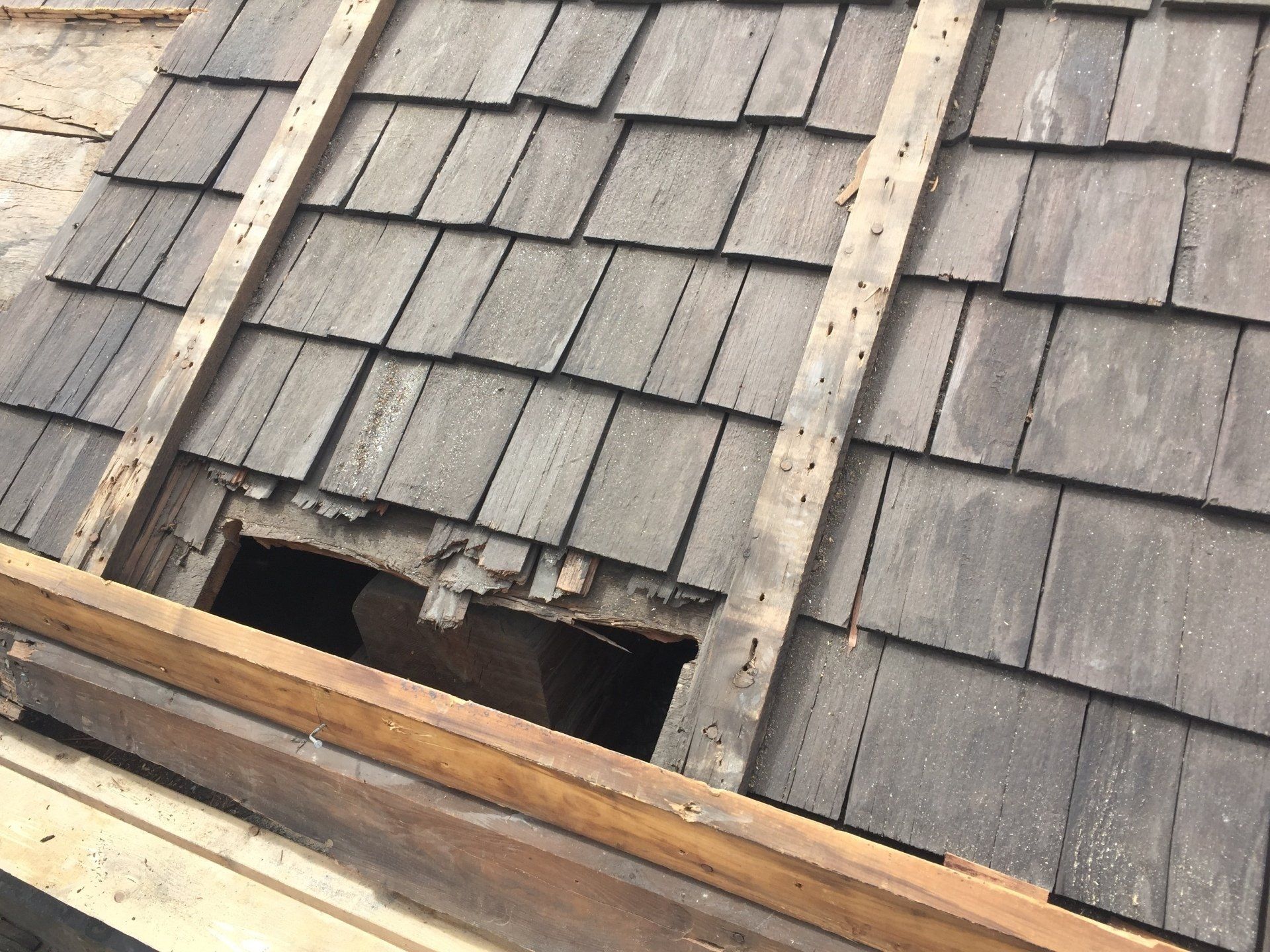 Rodd Roofing removing and fixing an old commercial roof