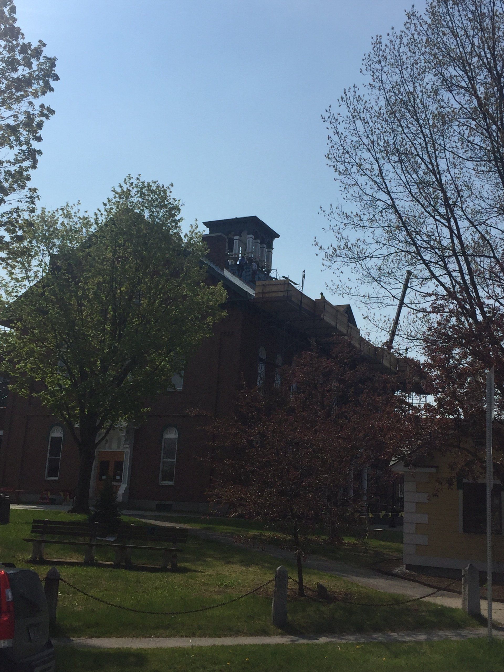 Rodd Roofing side view of a finished slate roof