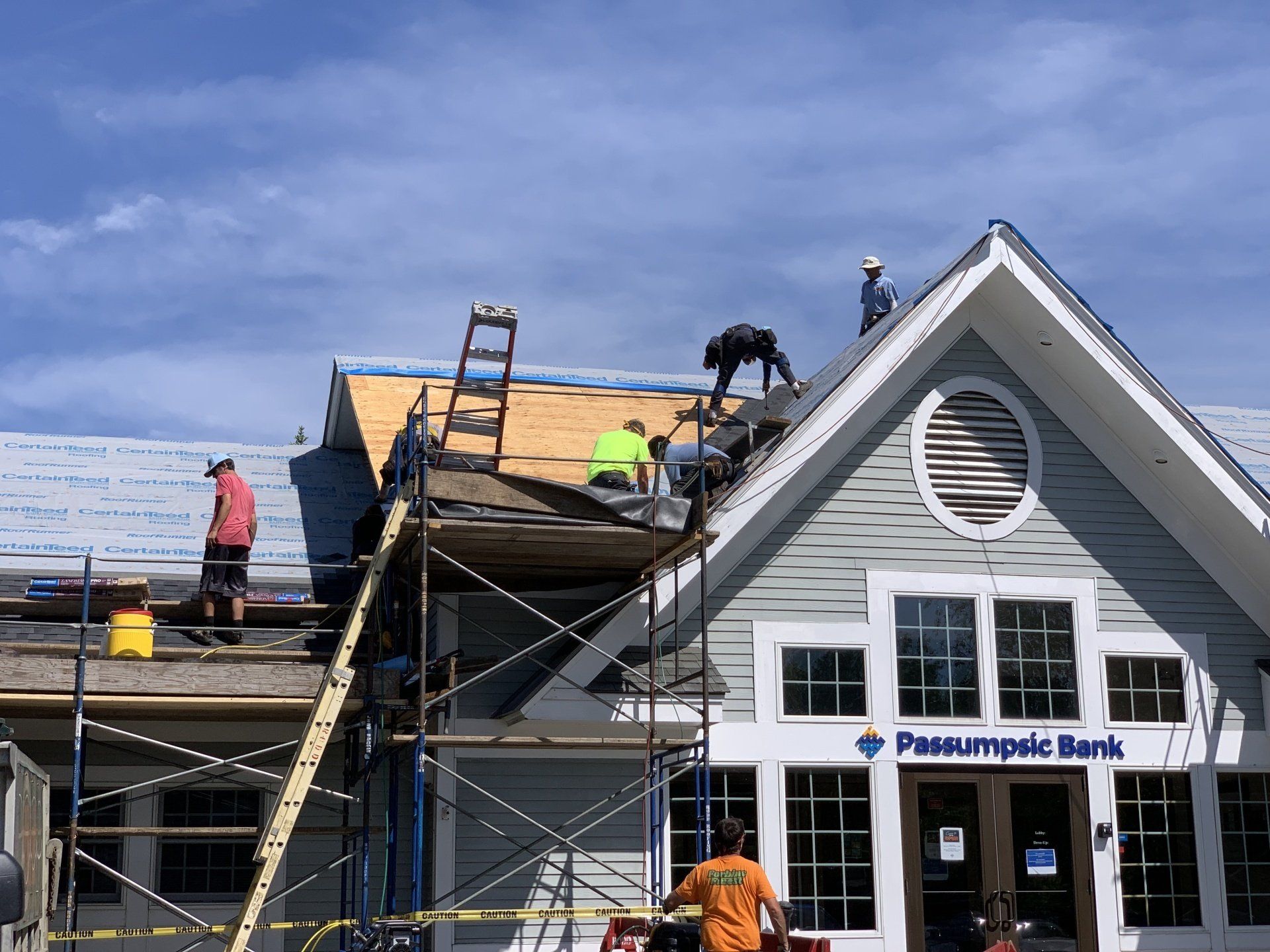 Rodd Roofing; Asphalt roof on a residential home.
