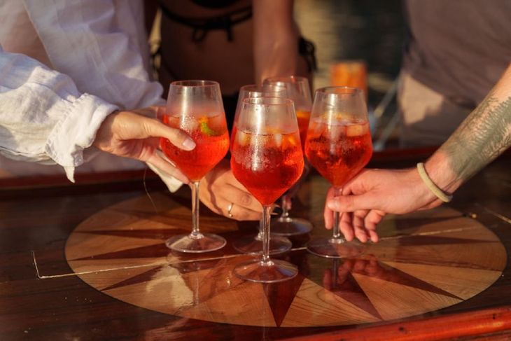 Spritz on the table