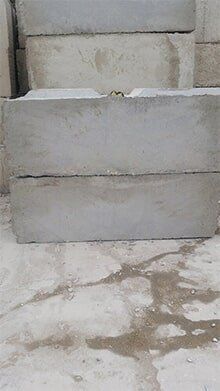 Plain wall block