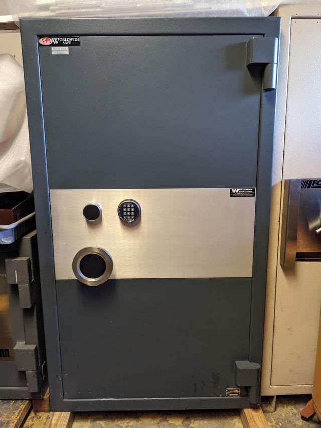 Worldwide Safe — Saint Paul, MN — Kat – Key’s Lock & Safe