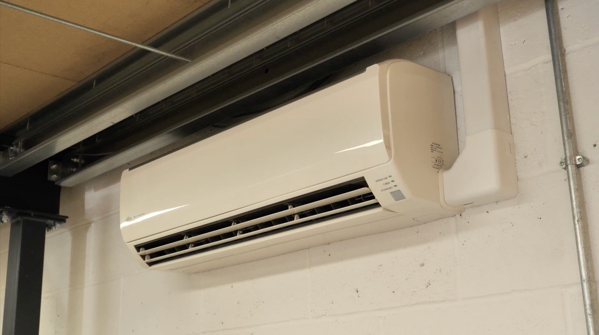 Air con unit installation