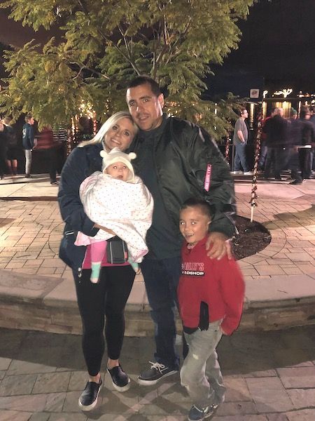 Bottle of MediHerb Metabol Complex tablets with cinnamon sticks and powder.