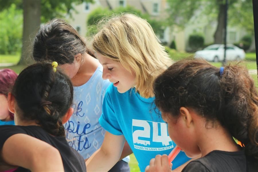 Legal and Safety Guidelines for Volunteering with Kids in Texas