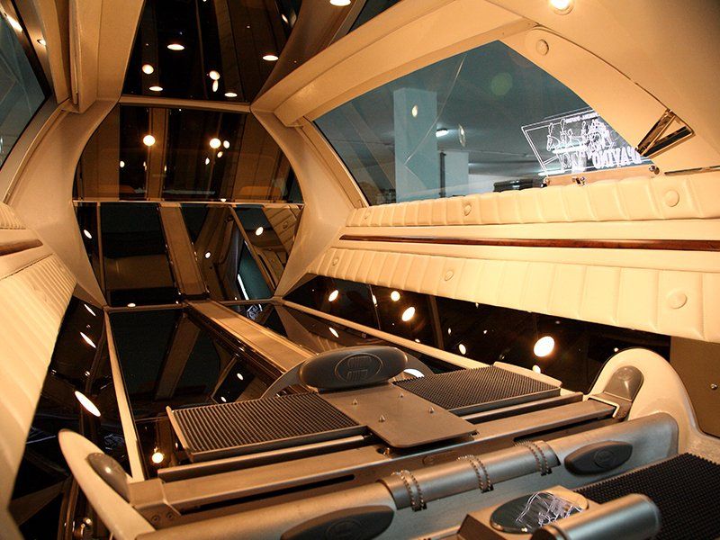 Interno auto funebre