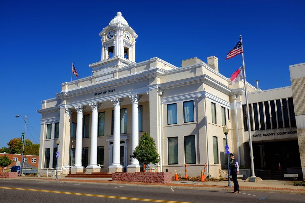 Fast Bail Bondsman — Downtown Charlotte in Salisbury, NC