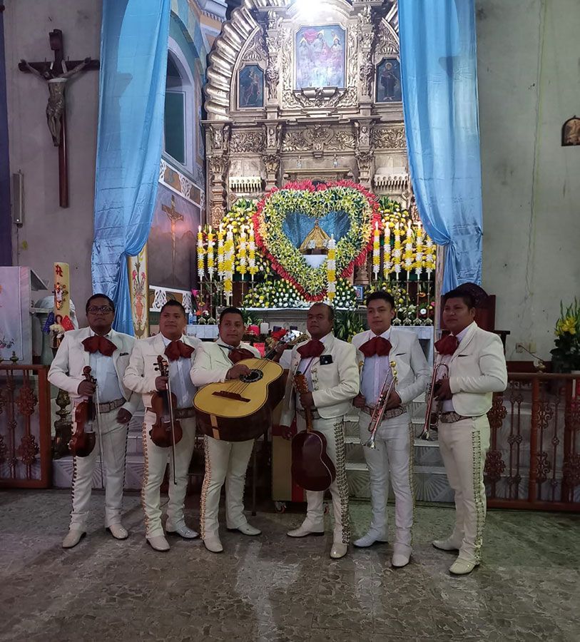 MARIACHI LOS CHARROS OAXAQUEÑOS