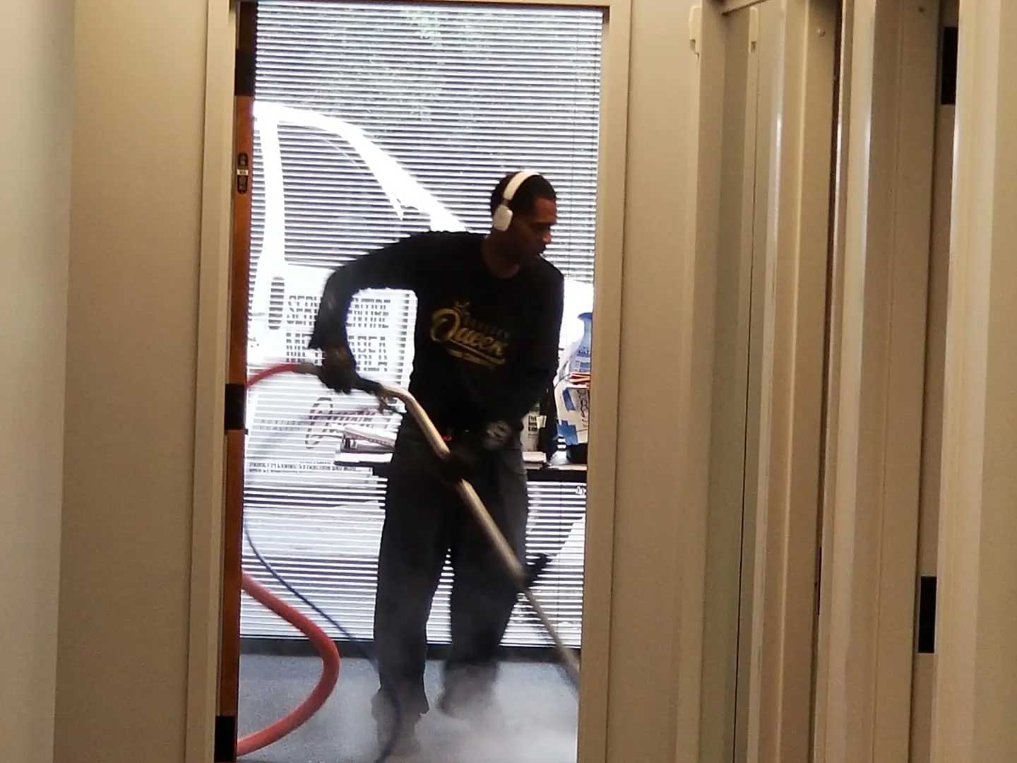 Commercial Carpet Cleaning — McDonough, GA — Quality Queen Carpet Cleaning & Flooring Center