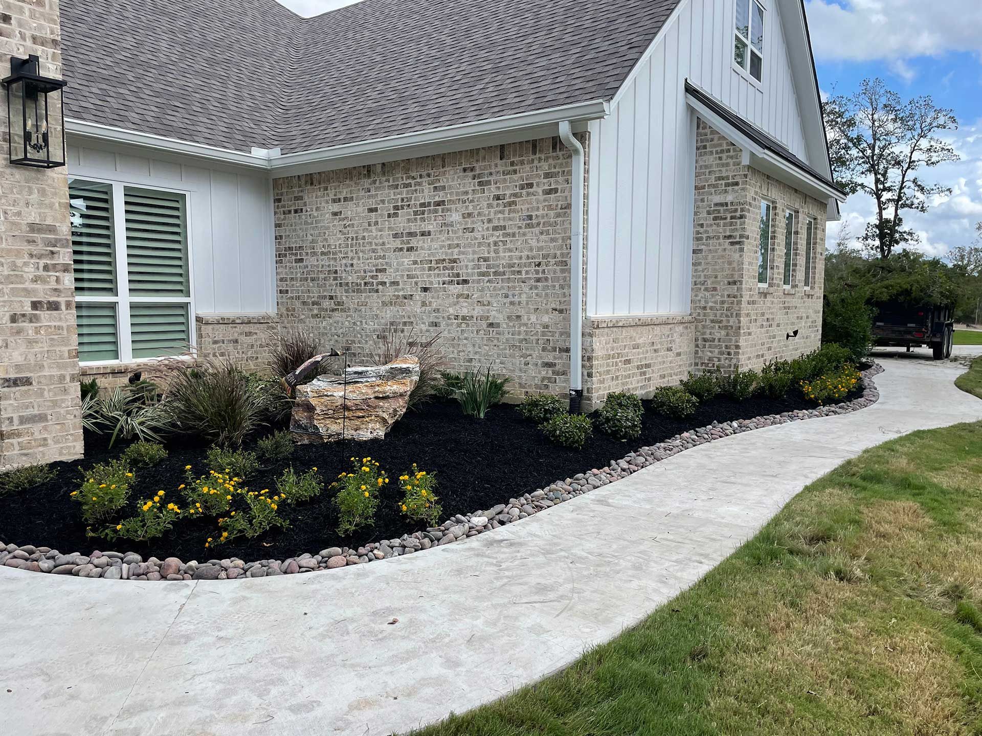 Landscaping & Lawn Care 6