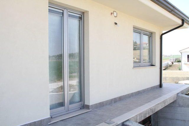 finestre e infissi in alluminio