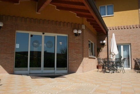 infissi su misura in alluminio