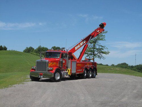 Scenic Big Red Towing Photo - Heavy Duty Towing in Syracuse, NY