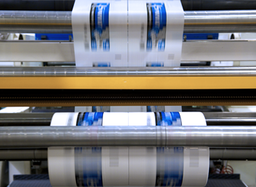 stampa del logo su bobine in plastica