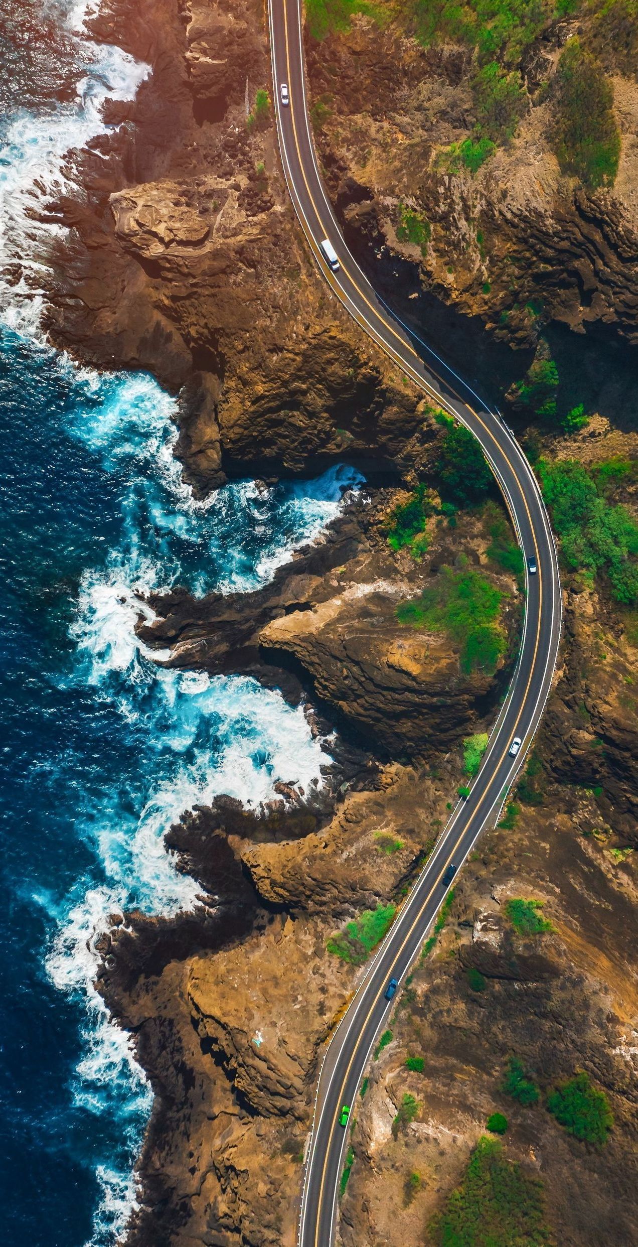 road in hawaii