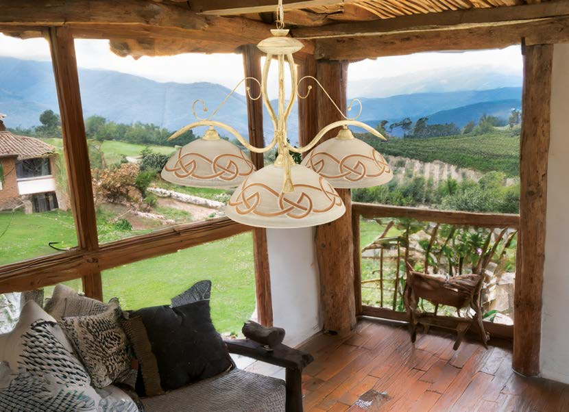 lampadario a tre luci