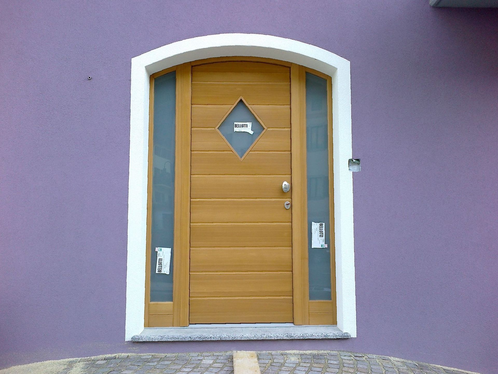 portoncino  con specchio