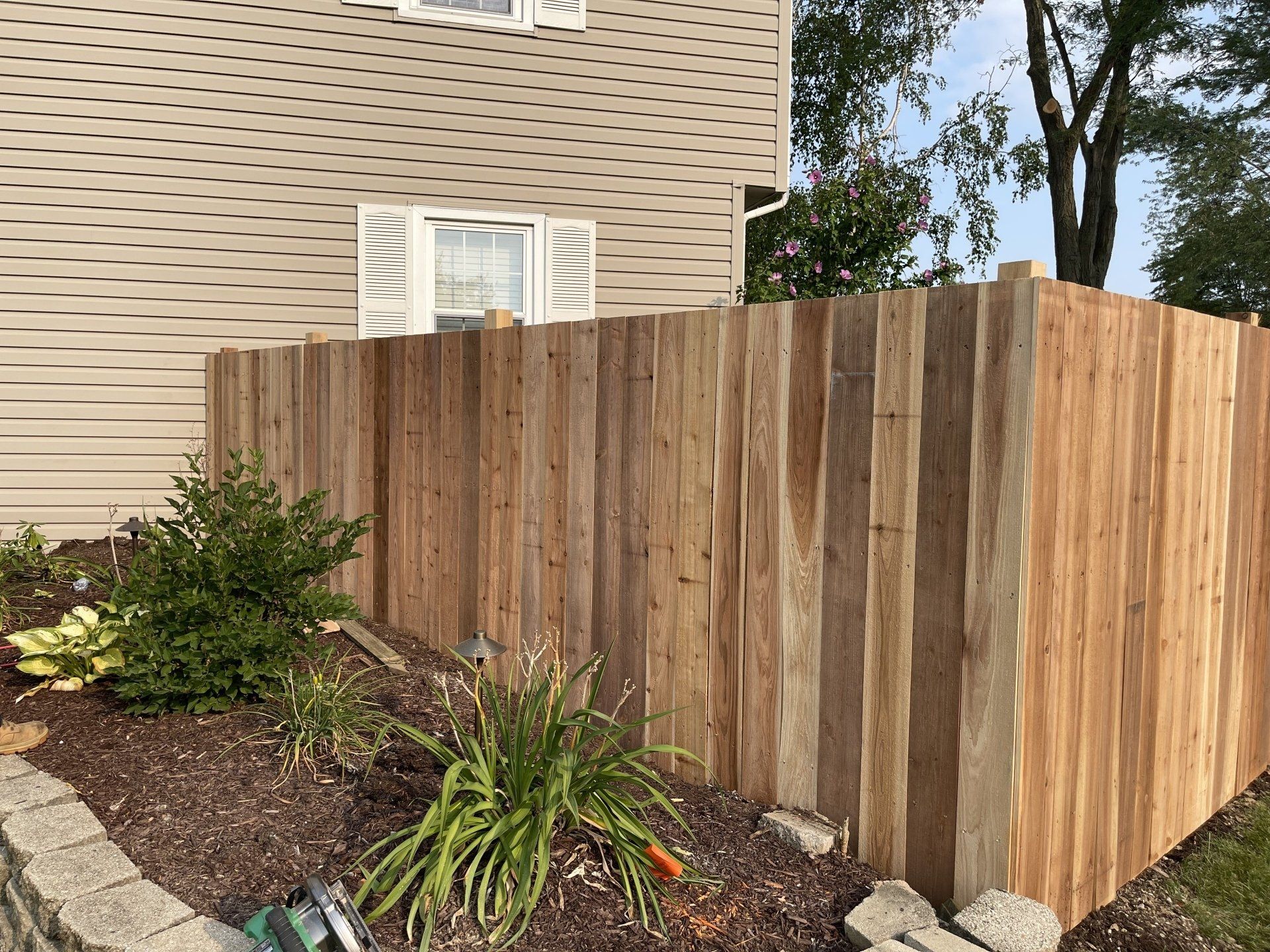 elgin il residential fence installation cedar wood privacy fence