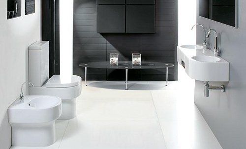 Stanza da bagno arredata