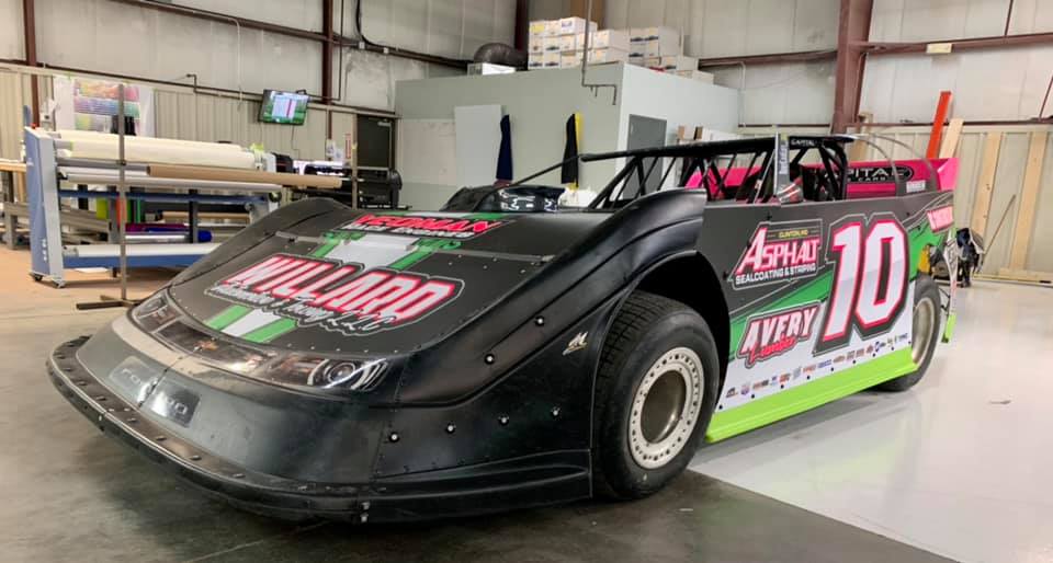 wrap graphics on a race car