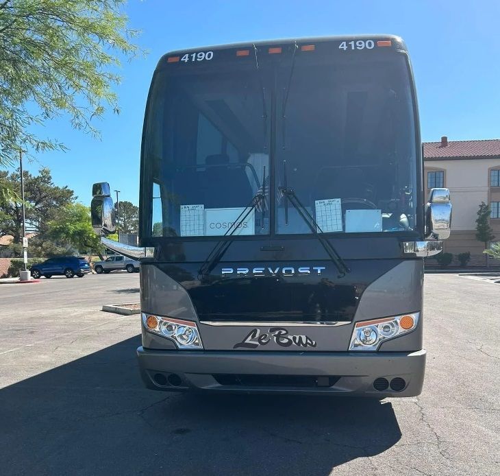 Mobile RV windshield replacement near Las Vegas, NV