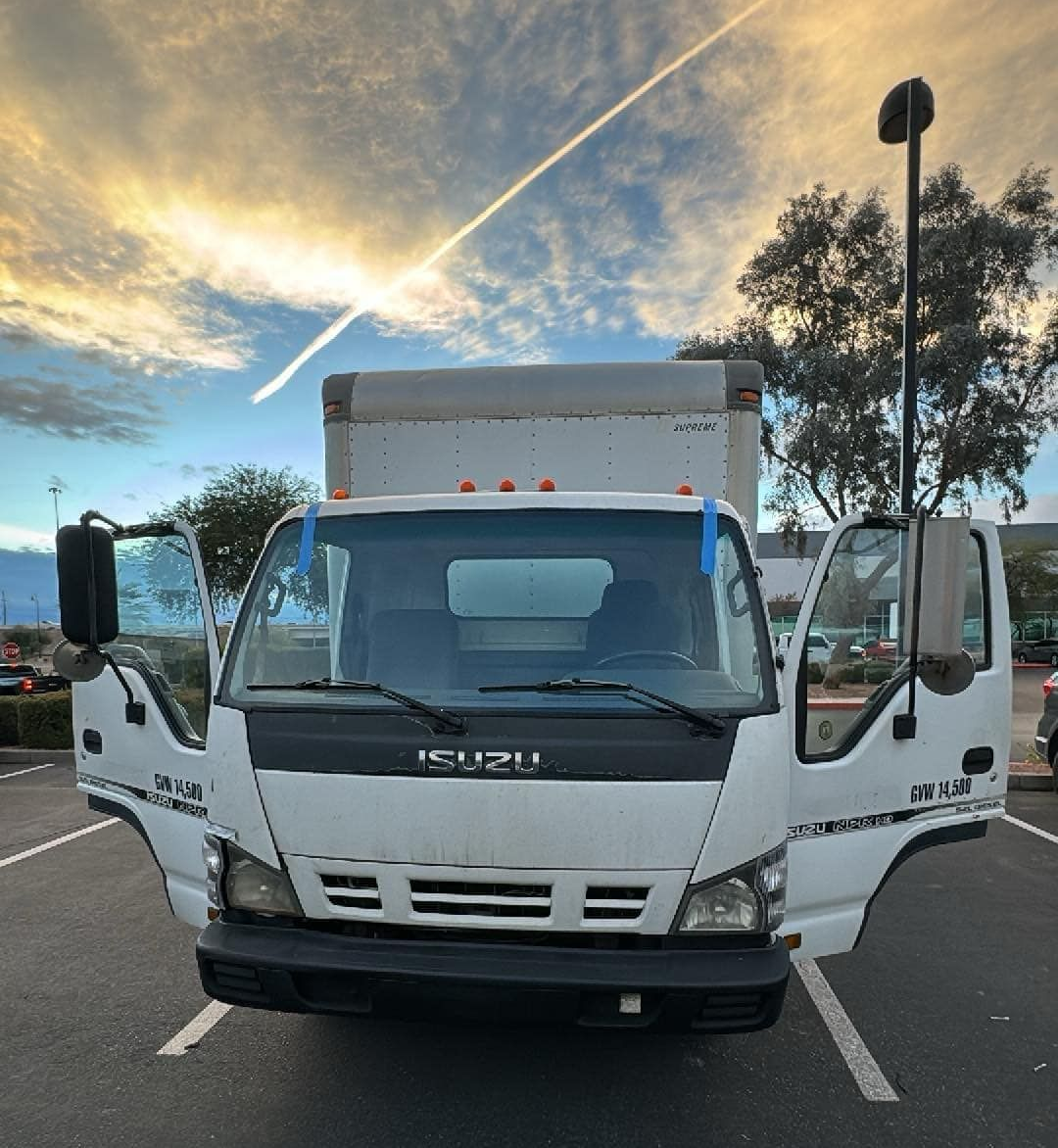 Fleet vehicle windshield replacement in Henderson, NV