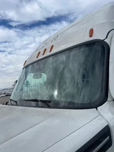 Freightliner semi-truck glass repair in Las Vegas, NV