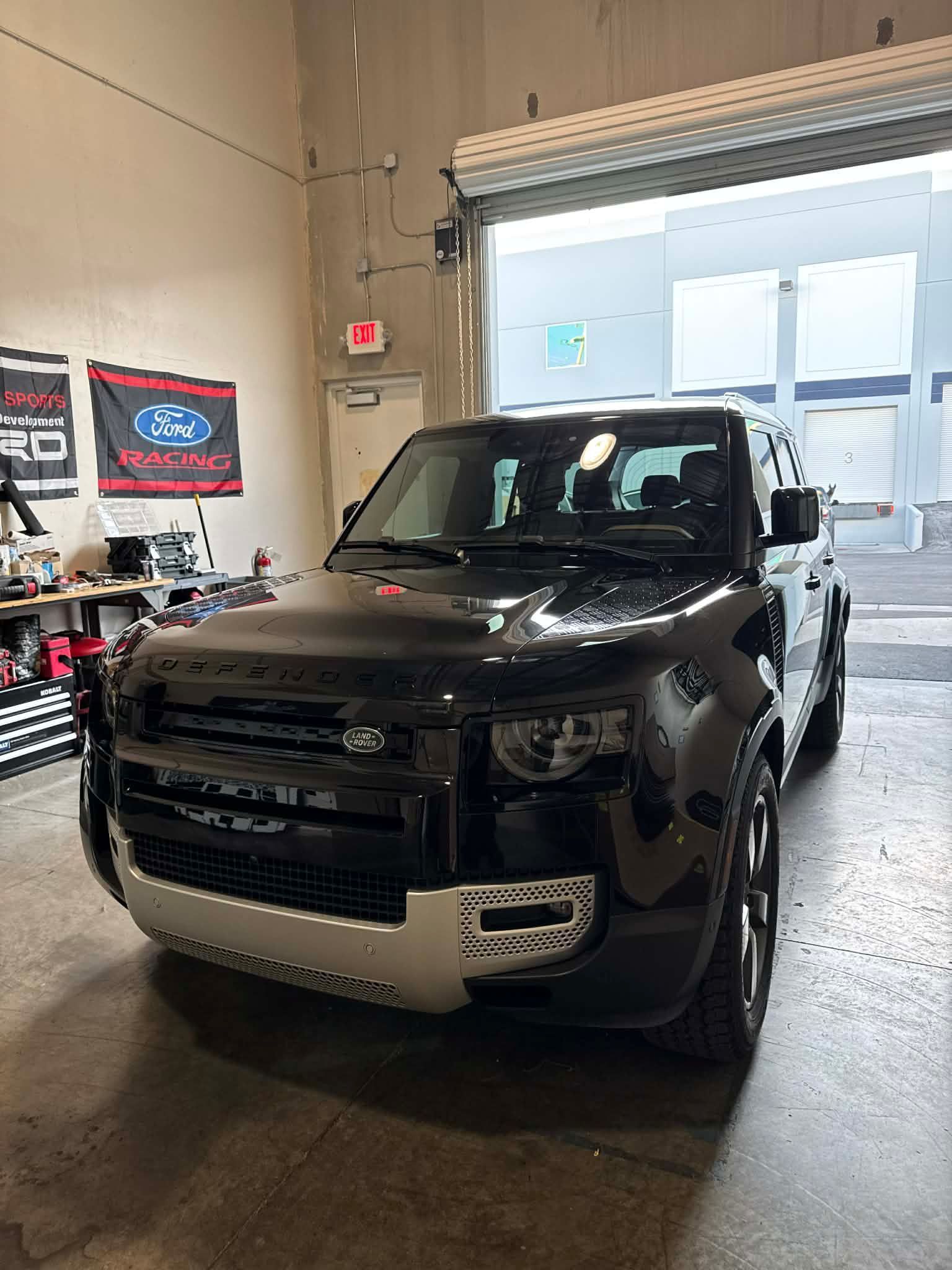 Land Rover windshield replacement in Las Vegas, NV