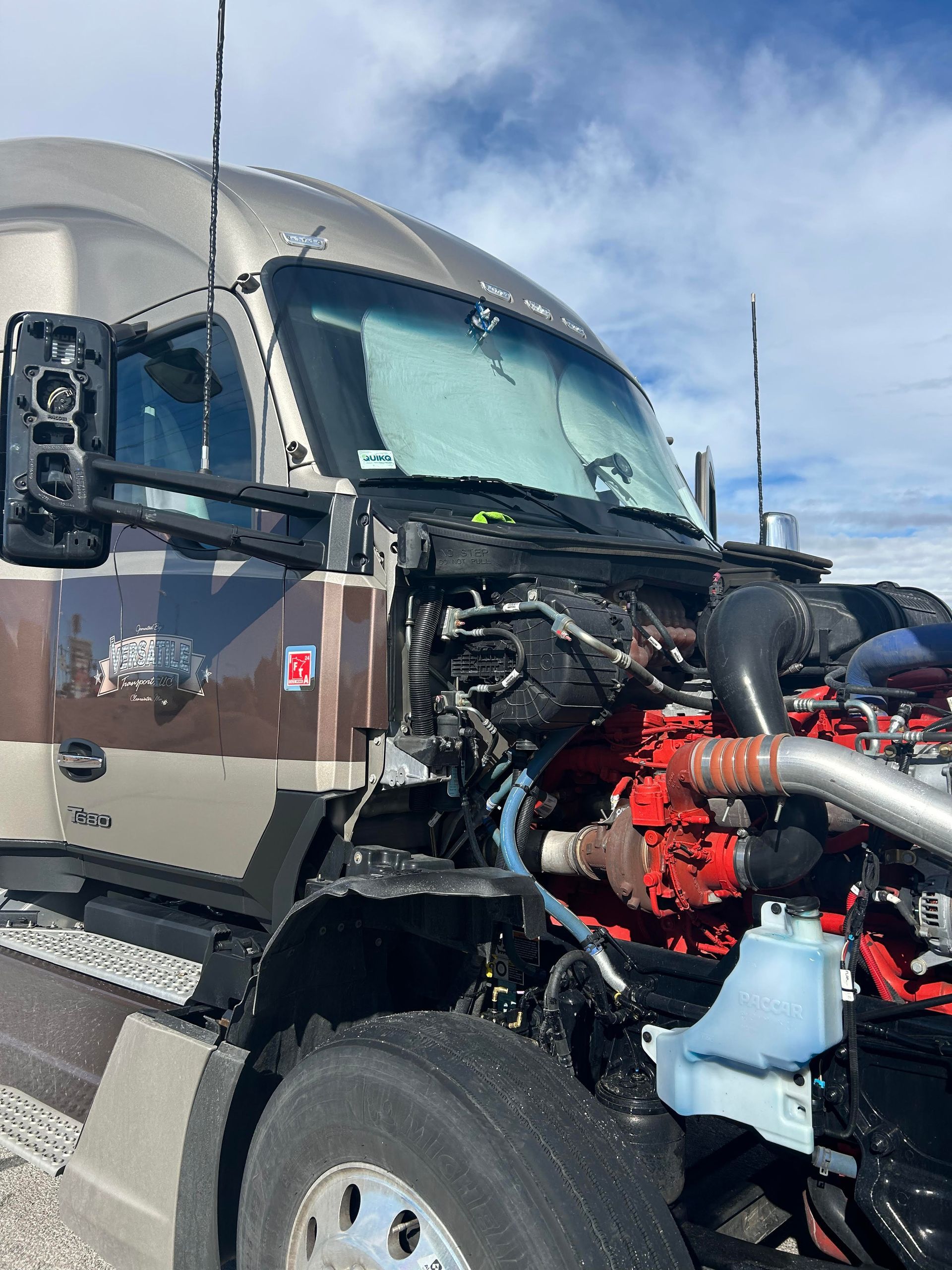 Mobile Auto Glass Repair for a Semi-Truck in Las Vegas, NV