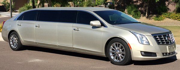 2014 Cadillac XTS-70 5th Door Limo