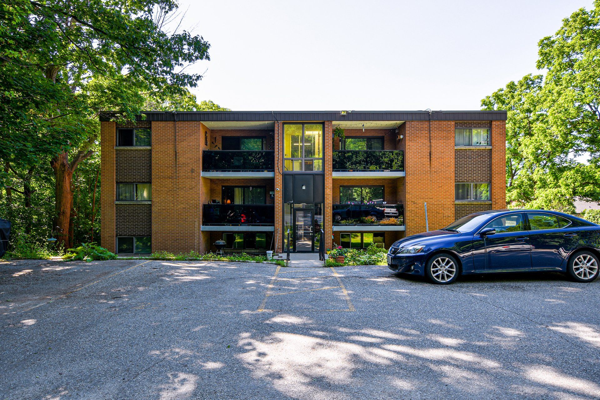 Dundas Apartments for Rent