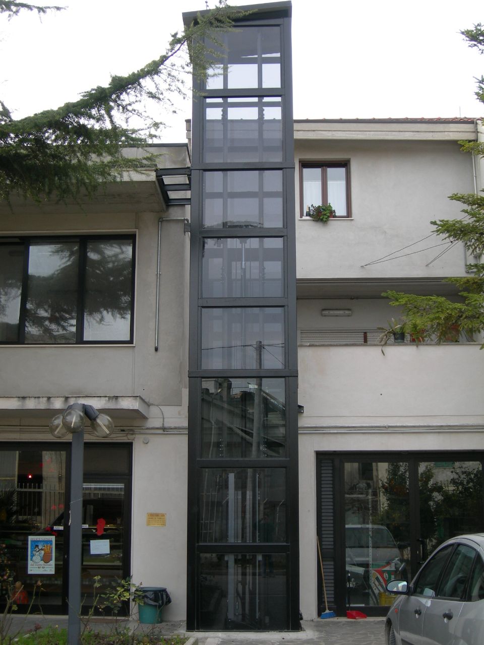 montaggio ascensori e montacarichi per esterno