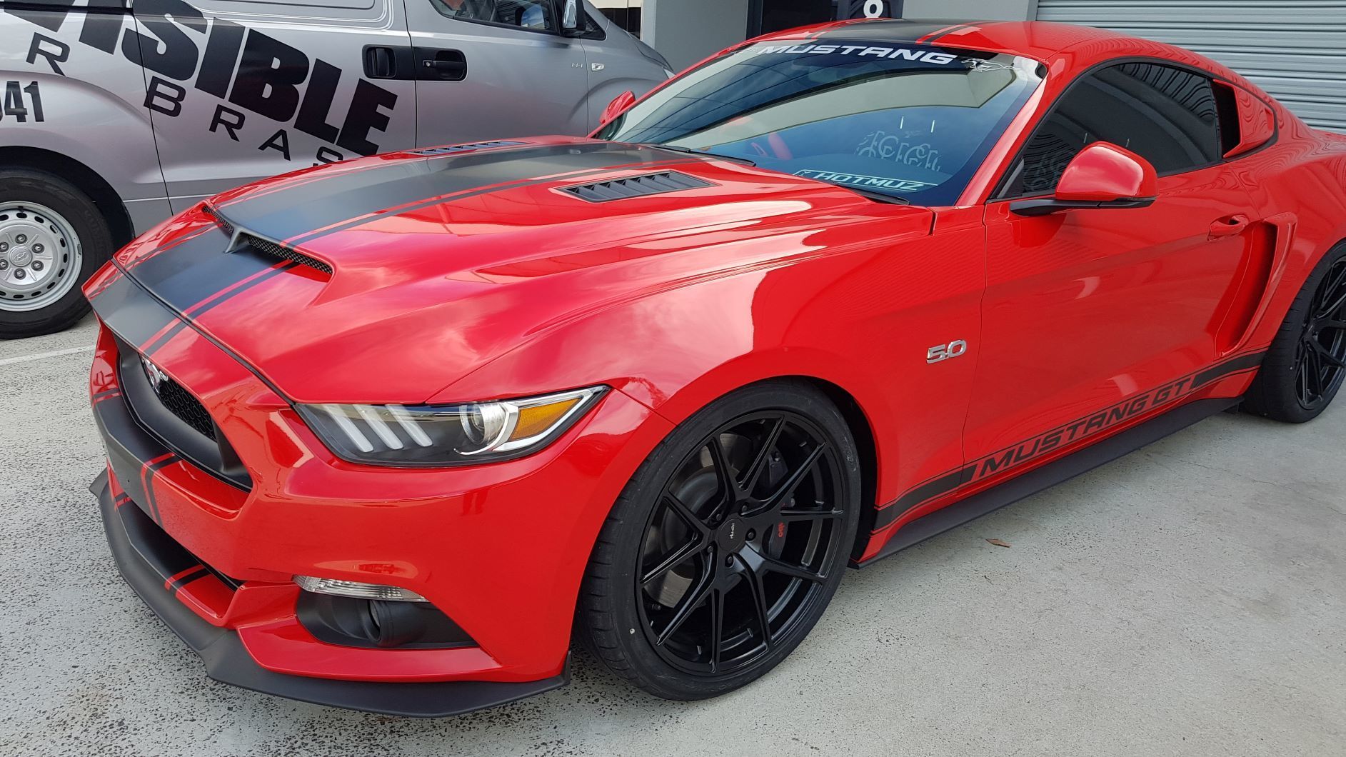 Ford Mustang GT red race