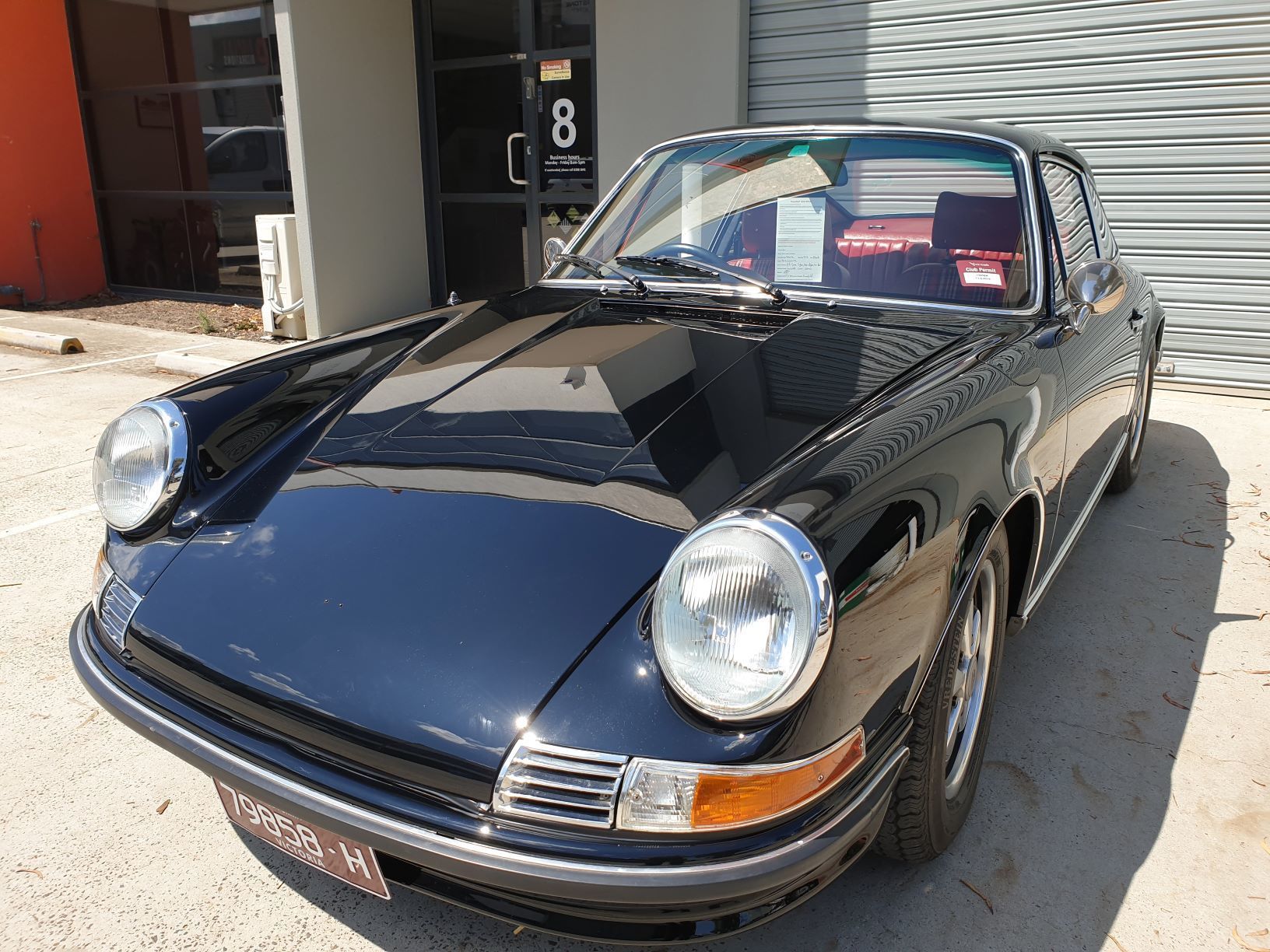 black Porsche 912