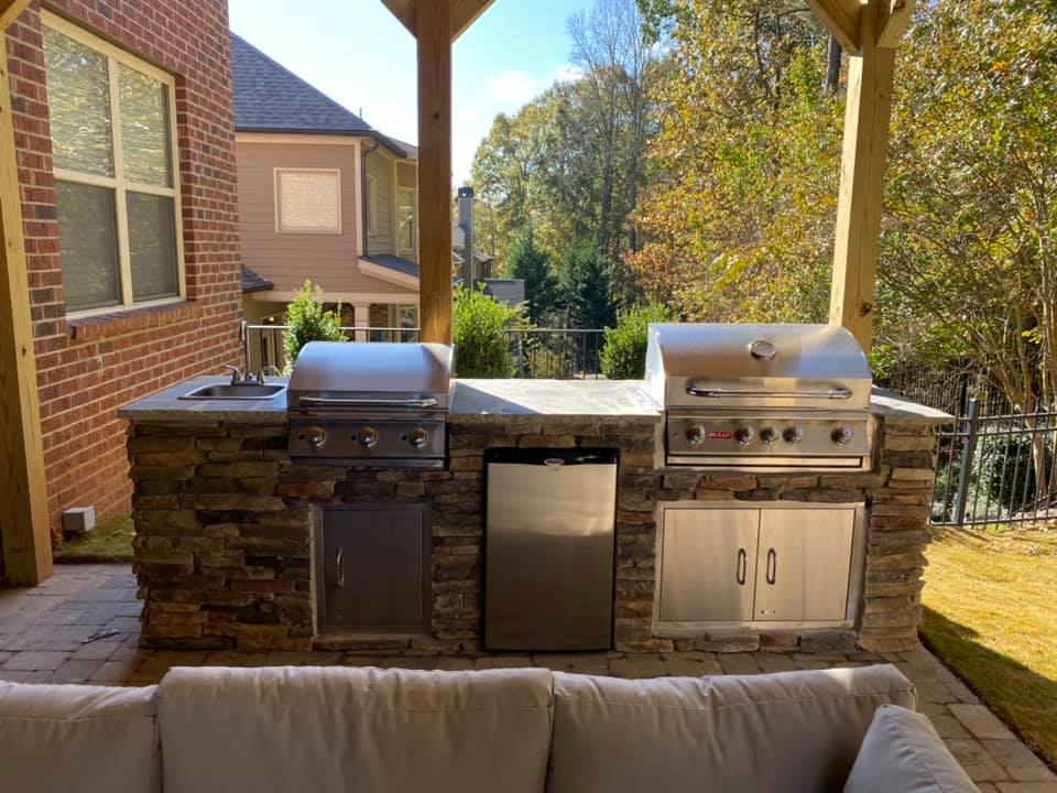 Outdoor Kitchen