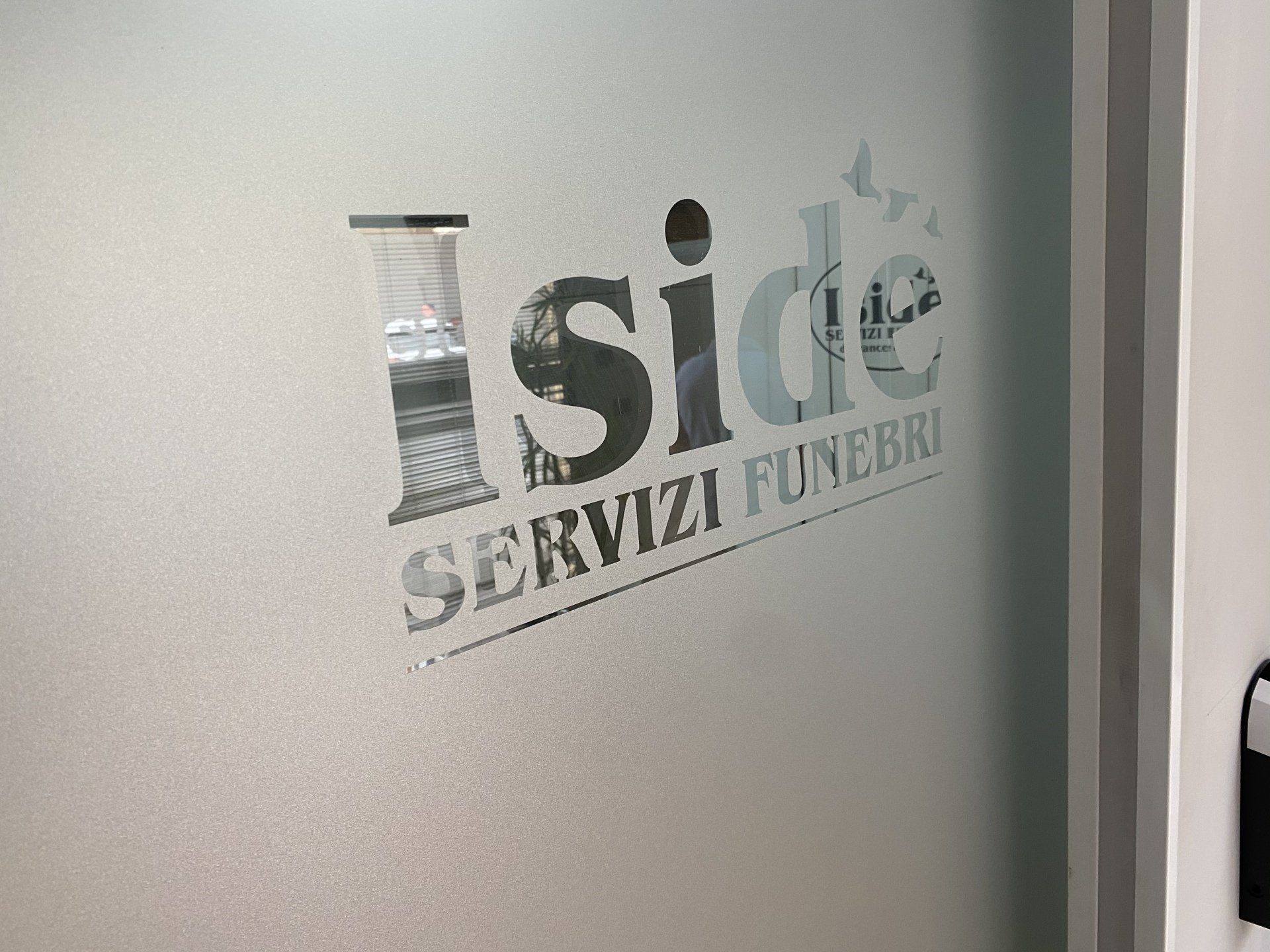 iside onoranze funebri