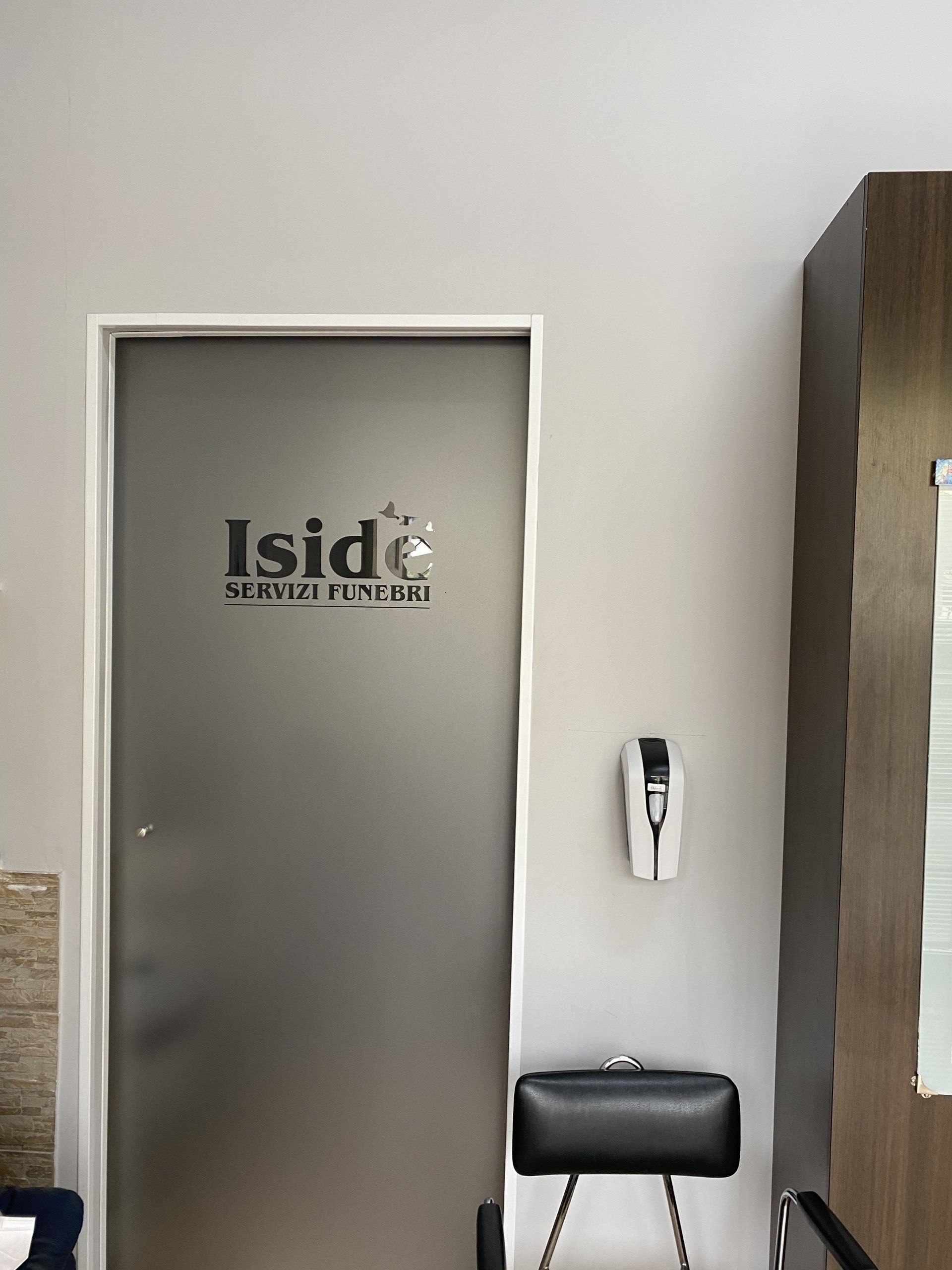 iside onoranze funebri