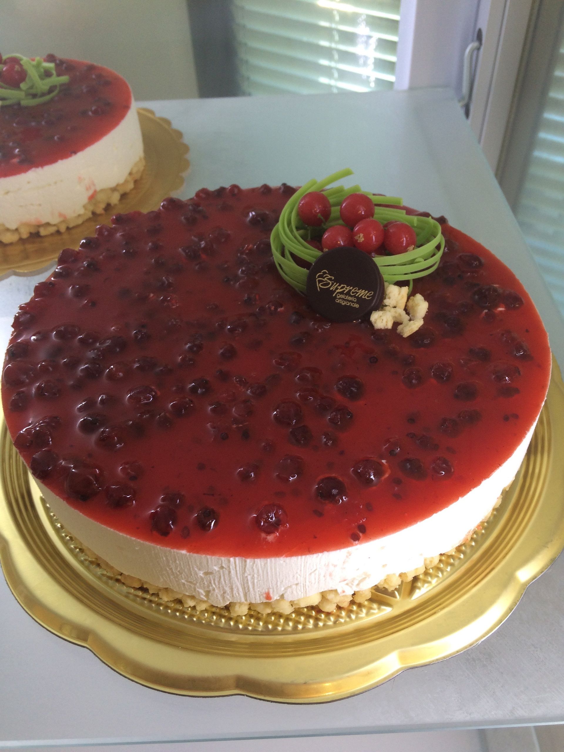 Una torta alla frutta
