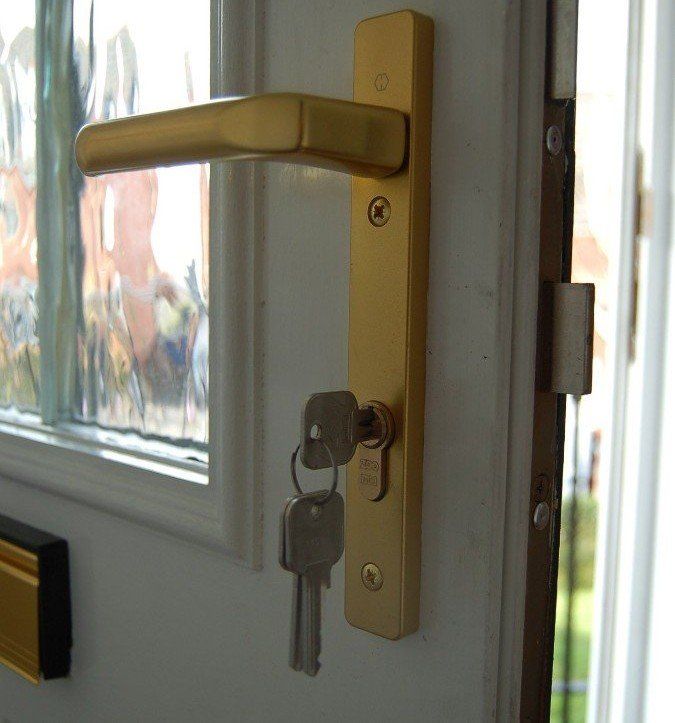 Door handles fitted