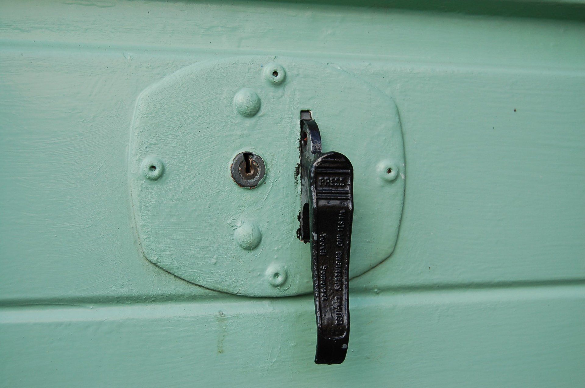 Chepstow garage door repairs  old Westland handles and locks replaced
