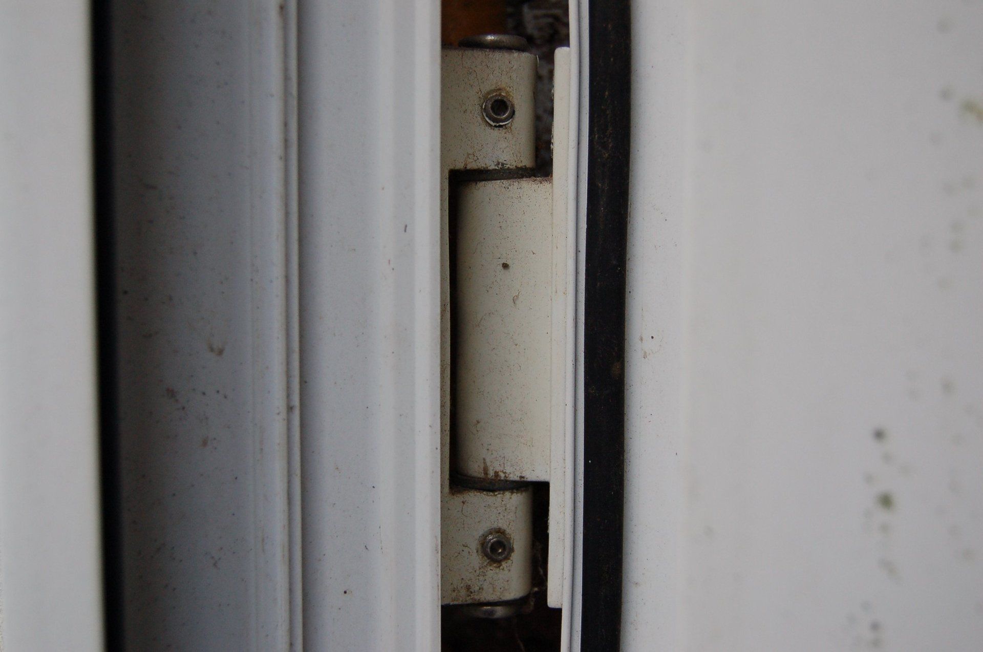 Old style upvc door butt hinge with virtually no adjustment