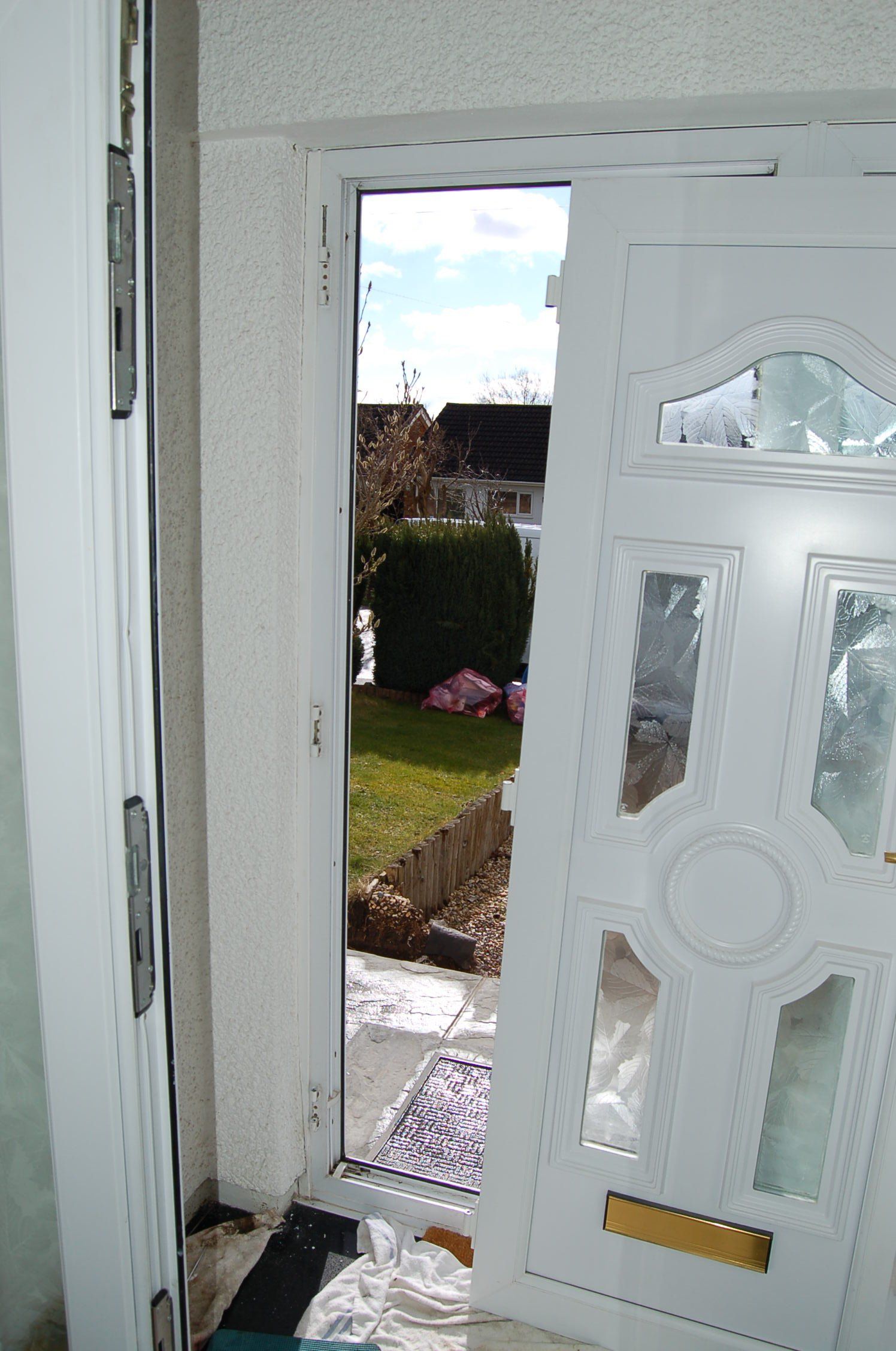 upvc door hinge repairs  door removed cj locksmiths
