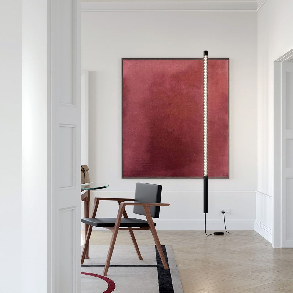 arredo moderno con lampada da terra minimal